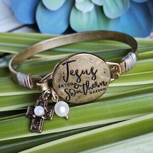 Bangle Bracelet. "Jesus Saved & Southern Raised". Gold. Pearl. NWT.